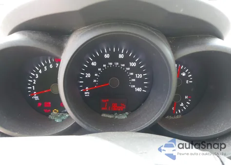 2013 Kia Soul z USA, uszkodzony, nr VIN KNDJT2A59D7557231